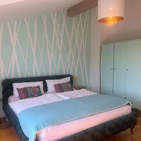 Villenzimmer Mit Eigenem Bad, Kunst Und Aussicht Homestay