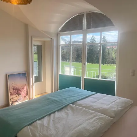 Villenzimmer Mit Eigenem Bad, Kunst Und Aussicht Homestay Munsing